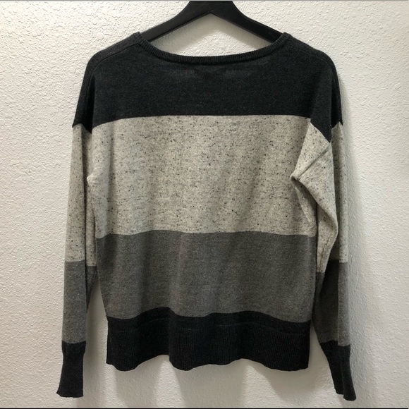 Christian Siriano Sweater size small - Picture 3 of 3